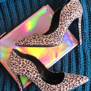Cheetah print heels!! New never worn!